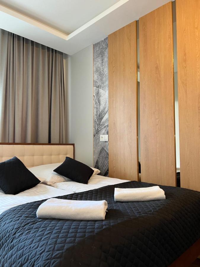 Family & Business Elegant Apartments Ul Lotnicza Centrum Galeria Korona - 1 Bedroom, Terrace, Air Conditioning, Garage - New! 凯尔采 外观 照片