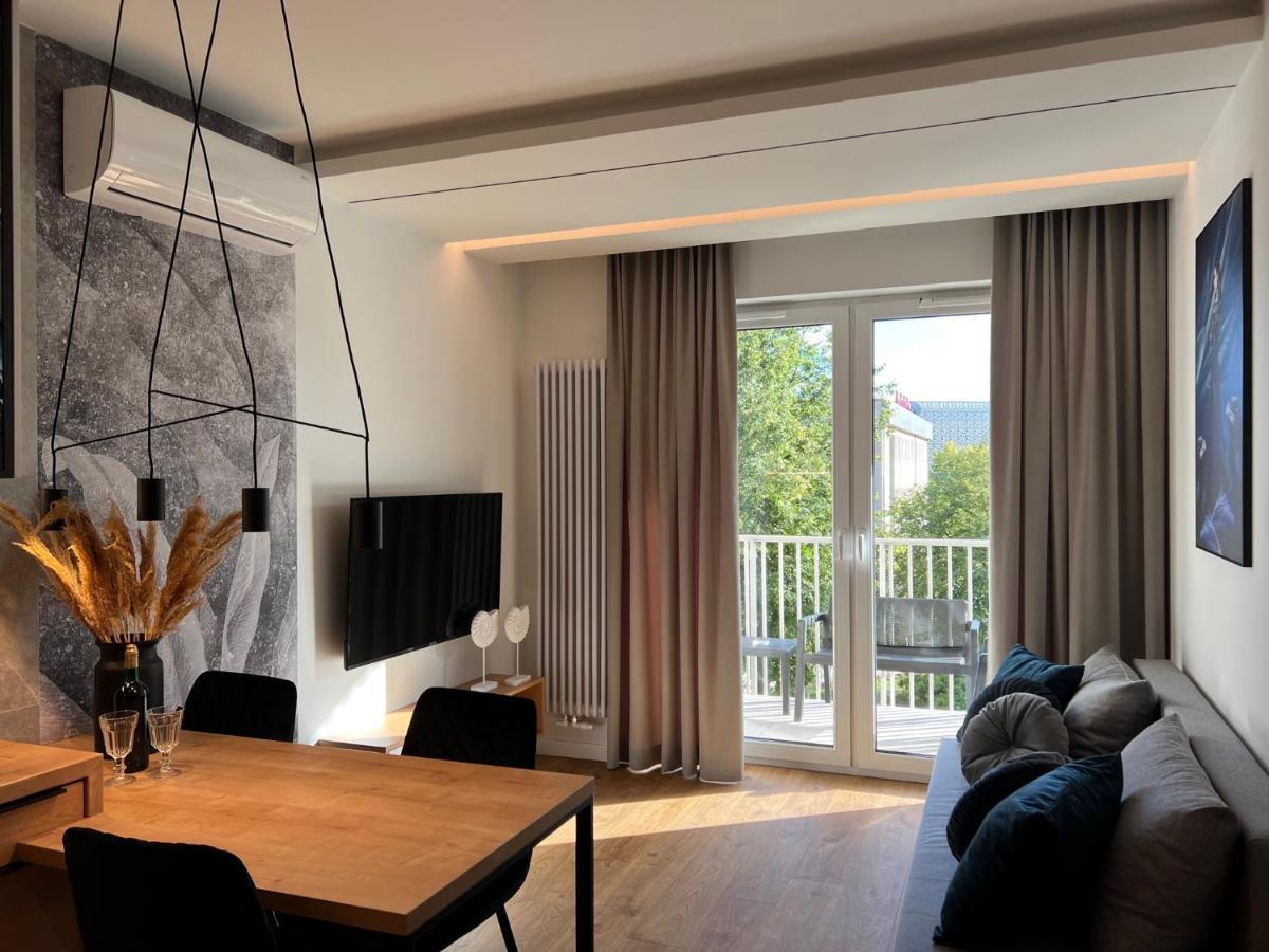 Family & Business Elegant Apartments Ul Lotnicza Centrum Galeria Korona - 1 Bedroom, Terrace, Air Conditioning, Garage - New! 凯尔采 外观 照片