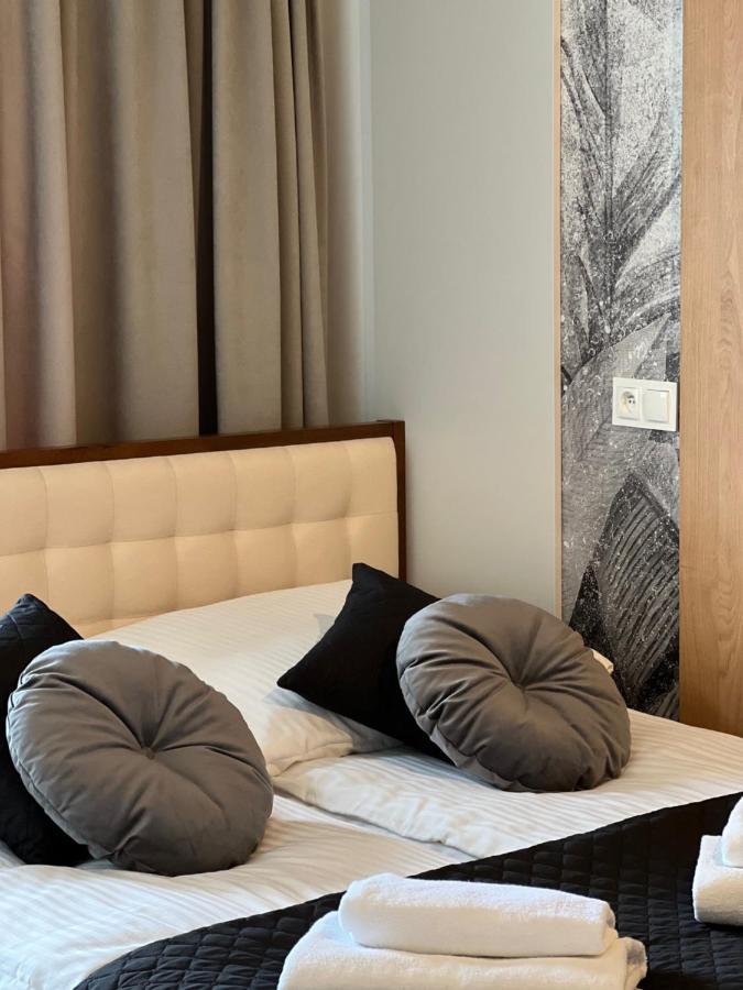 Family & Business Elegant Apartments Ul Lotnicza Centrum Galeria Korona - 1 Bedroom, Terrace, Air Conditioning, Garage - New! 凯尔采 外观 照片