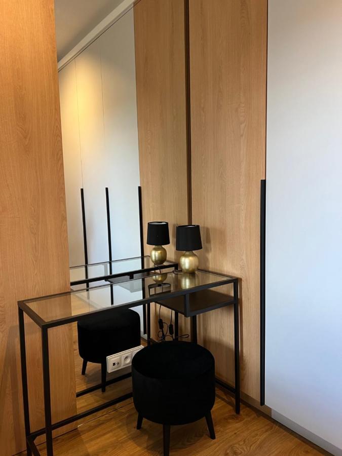 Family & Business Elegant Apartments Ul Lotnicza Centrum Galeria Korona - 1 Bedroom, Terrace, Air Conditioning, Garage - New! 凯尔采 外观 照片