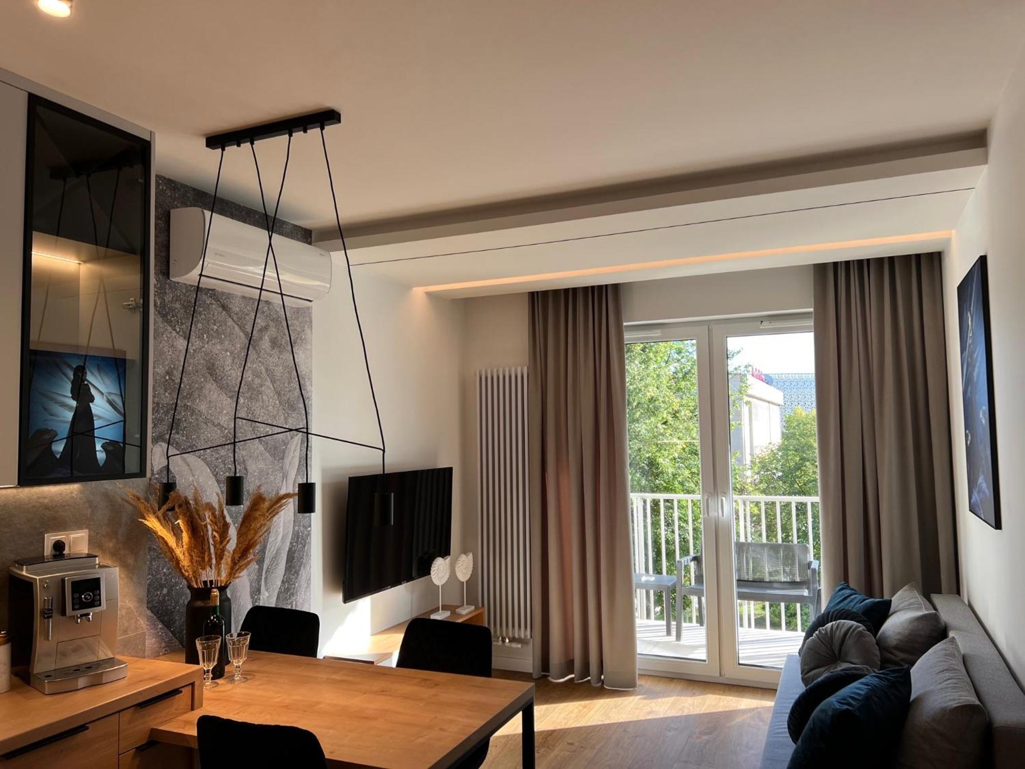 Family & Business Elegant Apartments Ul Lotnicza Centrum Galeria Korona - 1 Bedroom, Terrace, Air Conditioning, Garage - New! 凯尔采 外观 照片